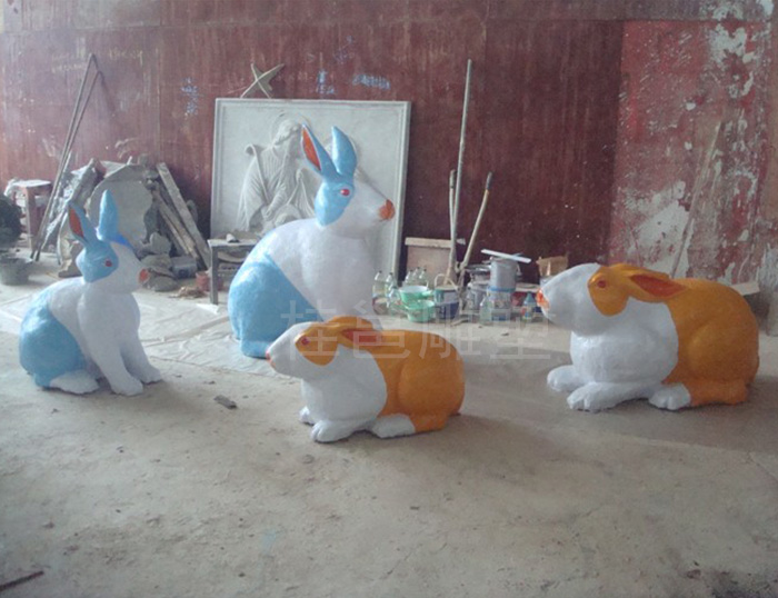 贵港兔子雕塑