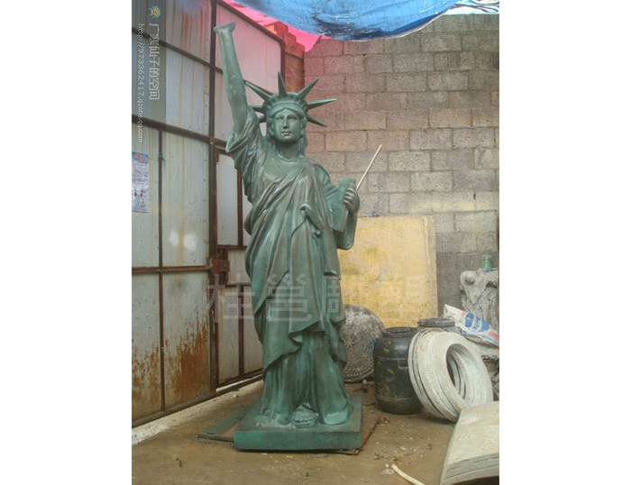 广西自由女神像