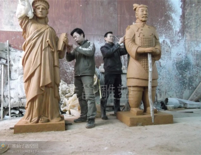 古代士兵雕塑