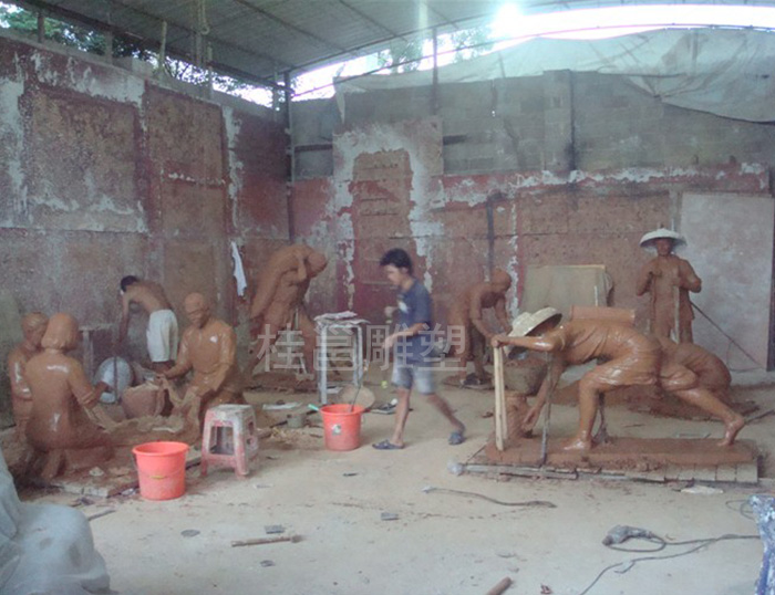 南宁本厂为广州市番禺区石楼镇文化广场所做的群雕泥稿